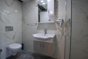 Emilia Otel