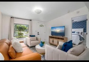 Chic Naples cottage 7 min from the beach - East Naples