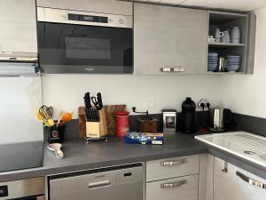 Appartements A Saint Laurent d’Aigouze, simple et tranquille : photos des chambres