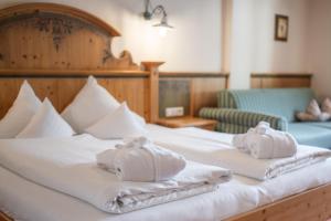 Double Room with Balcony room in Das Posthaus stubai&smart Hotel