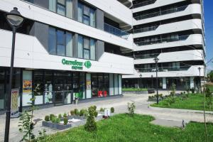 Himson Designer Studio-Self Check-in near Airport & Mall