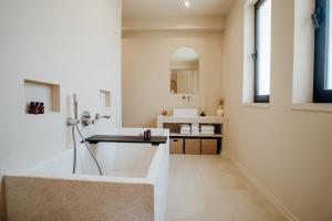 Thymises Boutique Hotel