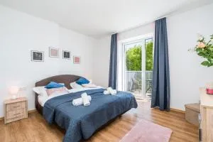 Perla Hradce 301 - Nechanice