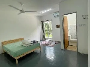 Inderapura Villa Free Parking - 莎阿南