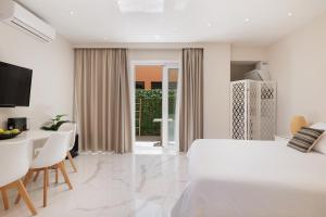 Corfu Town Luxury Studios -D