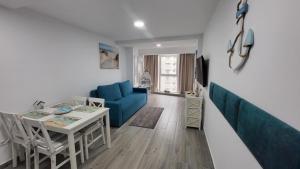 Serenity Sea View Apartment