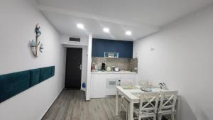 Serenity Sea View Apartment