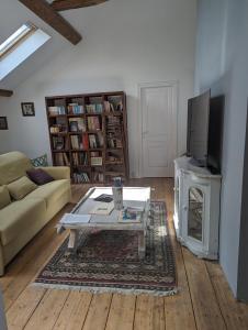 Maisons de vacances Chateau de Thuries : Maison 5 Chambres