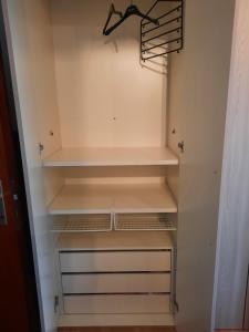 Camera in casa con giardino