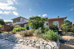 L Escapade Nature et Gourmande Gîtes, Chambres dHôtes, piscine, Spa Toulouse Colomiers Gers