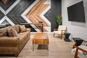Two Separate Game Rooms, Heated Pool, Spa, B-ball Court