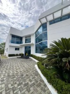 Espectacular casa quinta con piscina privada - Guaduala