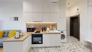 Modern City Stay apartment 4 min walk from Alexander Nevski