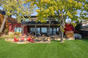 Rivers End Lake House