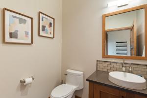 Rivers End Lake House