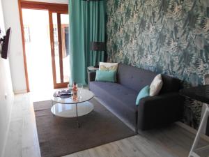 Beach Boys Resort Men Only solo hombres