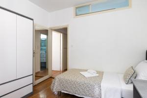 Bliss Apartment near Bellevue beach