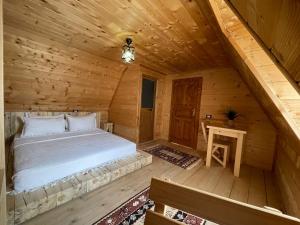 Double or Twin Room with Bathroom room in Guesthouse Gjin Thana