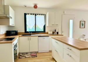 Maisons de vacances Moderne entre lac et ocean : photos des chambres