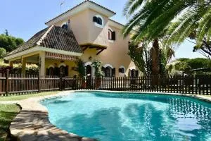 Villa Roche: Relax familiar junto al mar en Cádiz - Roche