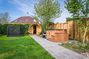 Newly renovated luxurious Villa hottub sauna 7 bedrooms