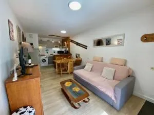 Charmant Logement de plein pied avec piscine 2* - Avajan