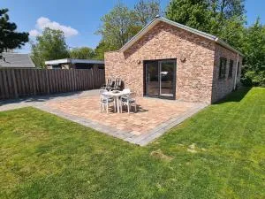 Beautiful holiday home near the beach of Baarland - Hengstdijk