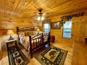 Cabin 2 bed close to Helen hot tub #15 - Hood