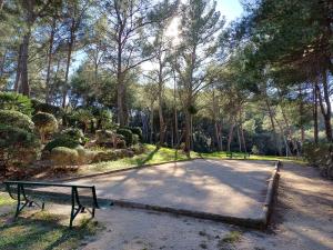 Sanary sur Mer - Spacieux T2 40m2 piscine et plages à pied