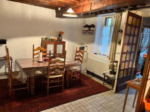 maison de 100 m2 comprenant 3 chambres avec jardin