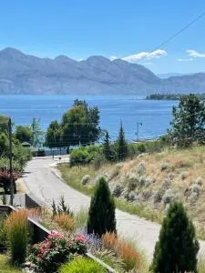 Lakefront wine trail Fully Licensed modern suite - 皮奇兰