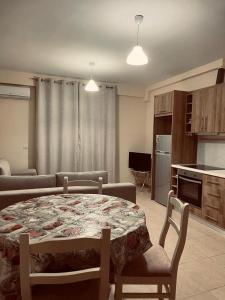 Giannis Apartments