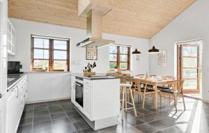 Gorgeous Home In Ejstrupholm With Wifi