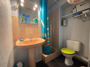 Appartements Studio Centre-ville, 100m Plage, Confort et Praticite - FR-1-197-378 : photos des chambres