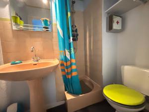 Appartements Studio Centre-ville, 100m Plage, Confort et Praticite - FR-1-197-378 : photos des chambres