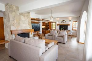 Cozy House Lake and Mountain View