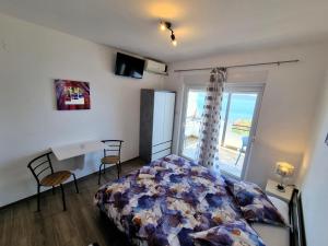 Apartments with parking space Zivogosce - Porat, Makarska - 16289