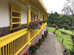 Finca cafetera con TV, Baño Privado, Wifi