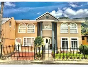 Hospedaje casa frida - Luisa