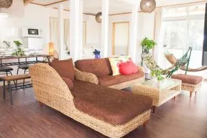 海と山と川！やんばるの大自然に囲まれた戸建ての宿 - Tsuwa