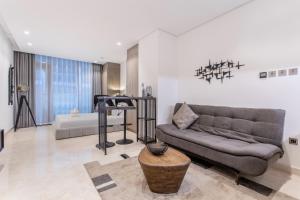 Designer Glam Studio Steps from Burj Khalifa