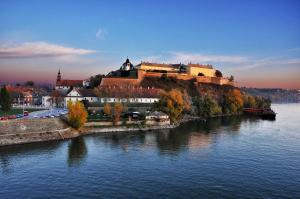 4 hvězdičkový hotel Garni Hotel Leopold I Novi Sad Srbsko