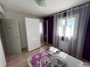 Maisons de vacances Modern Villa Flovin with swimming pool : photos des chambres