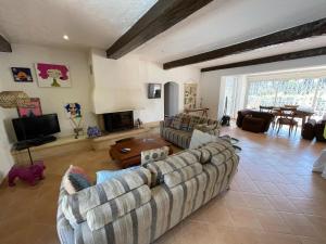 Villa in Vidauban with Pool and BBQ