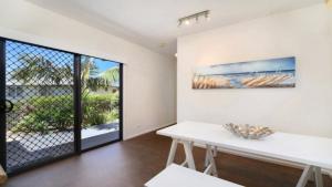 Mystic Waves Wifi , Pet Friendly Accom Holidays