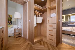 Junior Suite with Garden View room in Hotel Helvetia