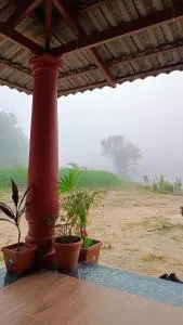 Aksha Homestay - Kenchamman Hoskota