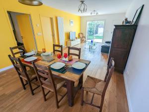 La maison calme et lumineuse, jardin, proche métro