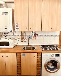 Charming Spacious Albayzin Apartment