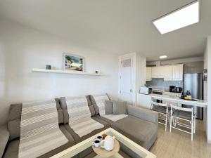 Los Cristianos Family Apartment-Heated Pool-View
